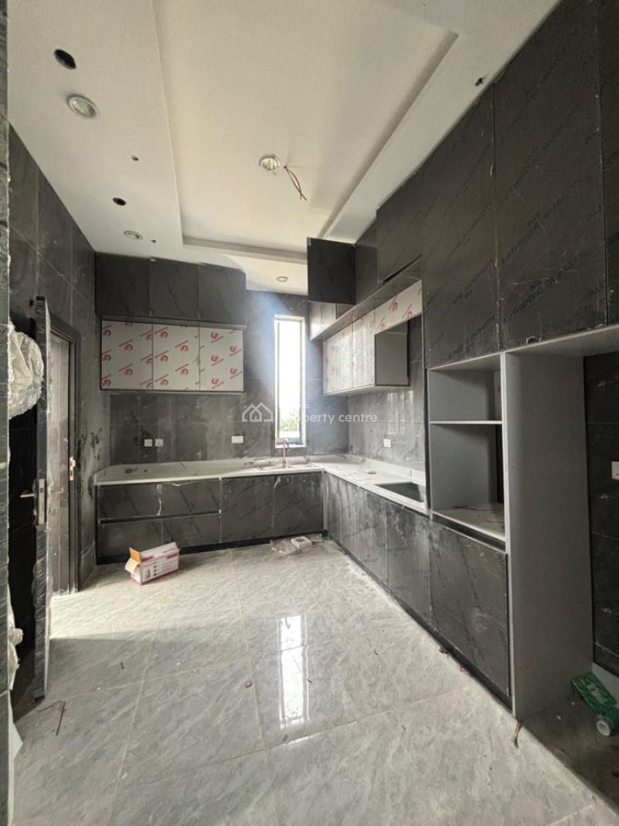 Newly Built 2 Bedroom Apartment with Bq., Periwinkle Estate, Lekki Phase 1, Lekki, Lagos, Flat / Apartment for Sale