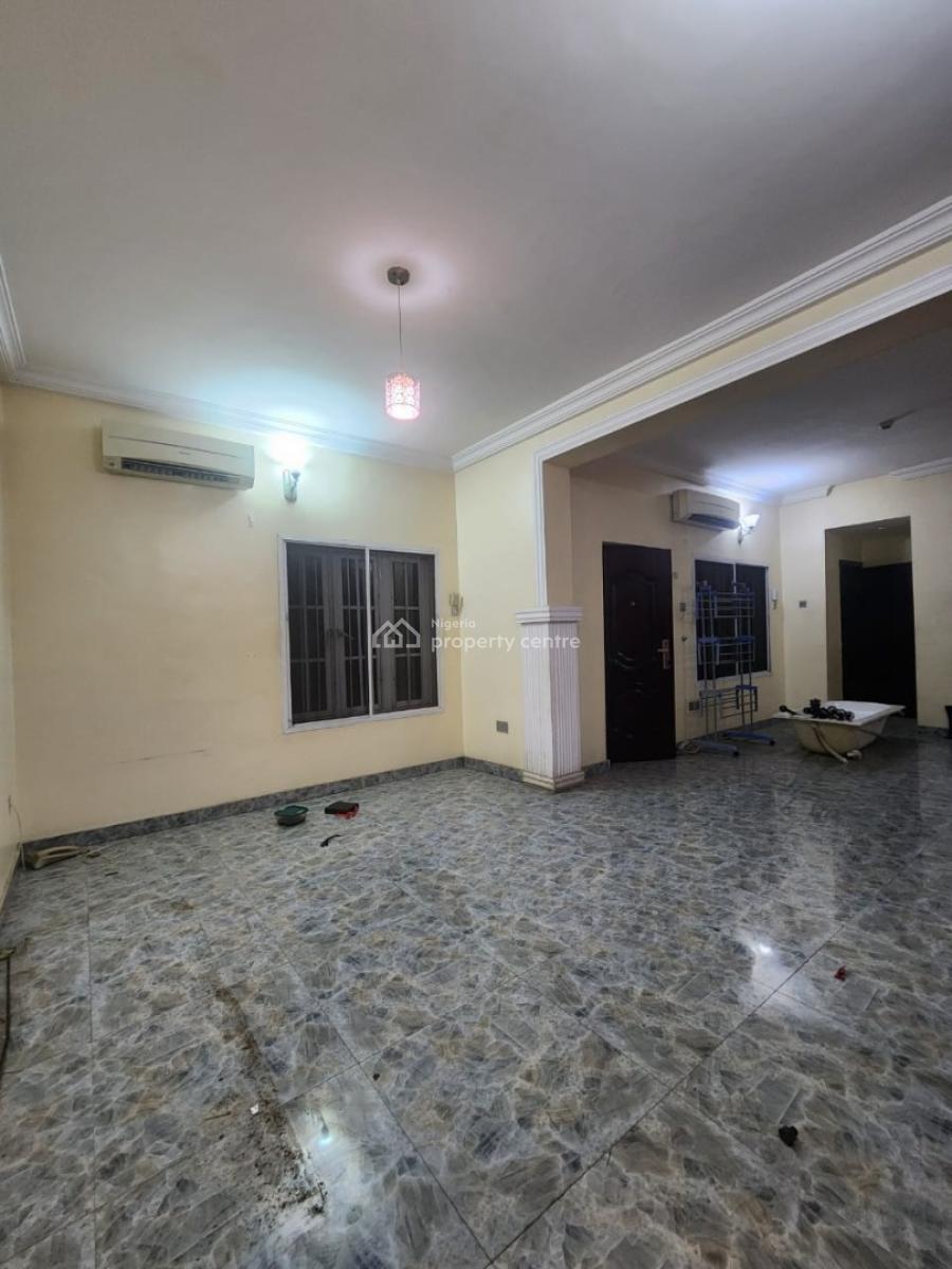 Luxury Three Bedroom with a Bq Available, Sabo, Yaba, Lagos, Flat / Apartment for Rent