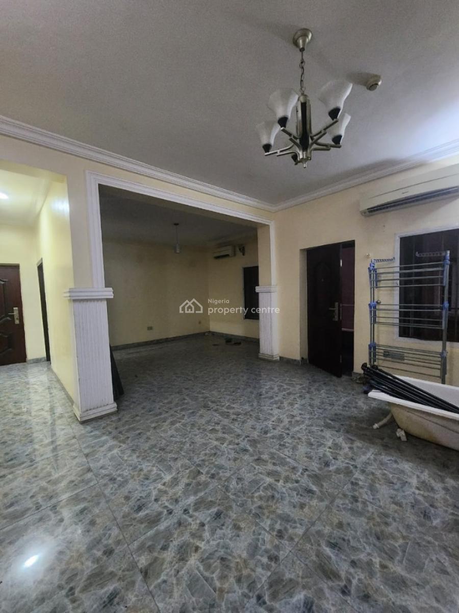Luxury Three Bedroom with a Bq Available, Sabo, Yaba, Lagos, Flat / Apartment for Rent