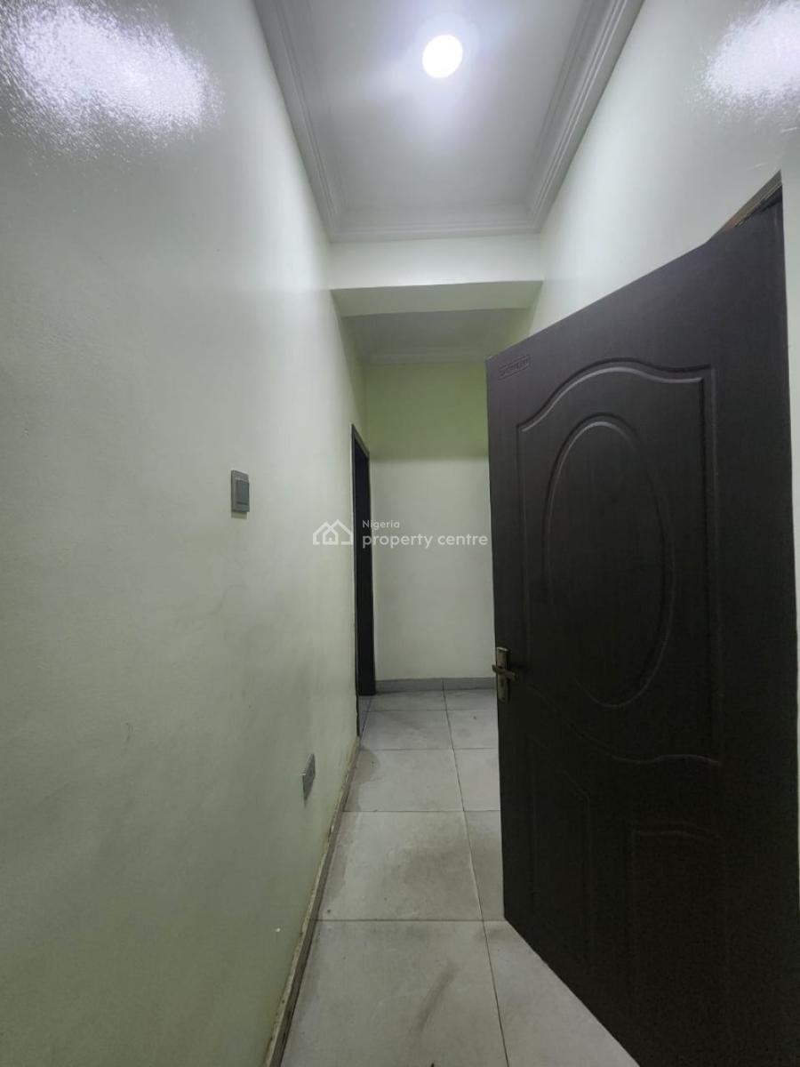 Luxury Three Bedroom with a Bq Available, Sabo, Yaba, Lagos, Flat / Apartment for Rent