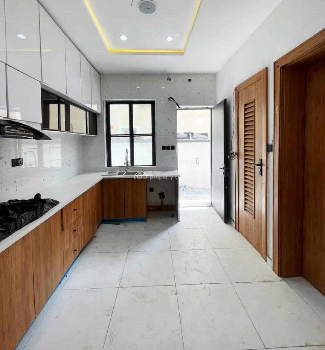 5 Bedroom Terrace with Bq, Ikate Elegushi, Lekki, Lagos, Terraced Duplex for Sale