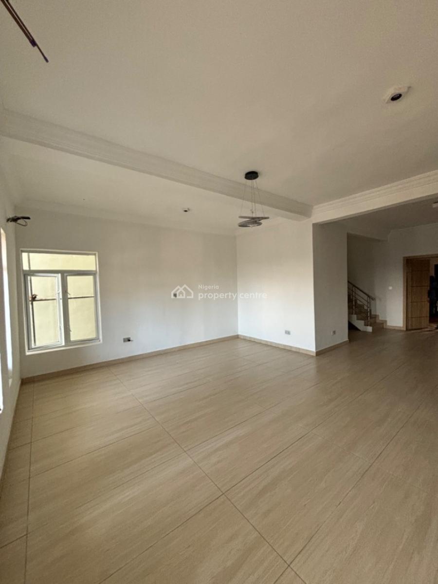 Very Spacious 3 Bedroom Maisonette with a Bq, Lekki Phase 1, Lekki, Lagos, House for Sale