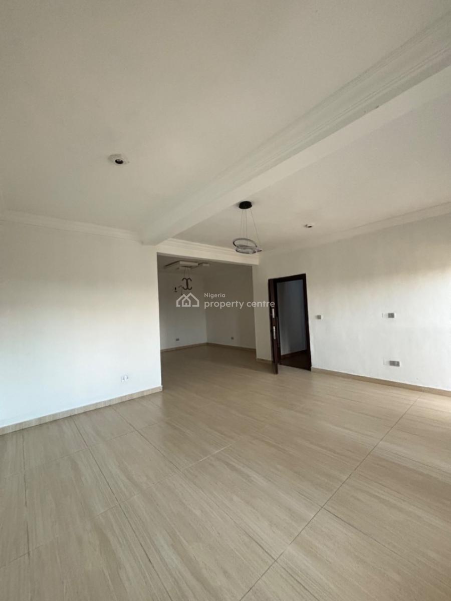 Very Spacious 3 Bedroom Maisonette with a Bq, Lekki Phase 1, Lekki, Lagos, House for Sale