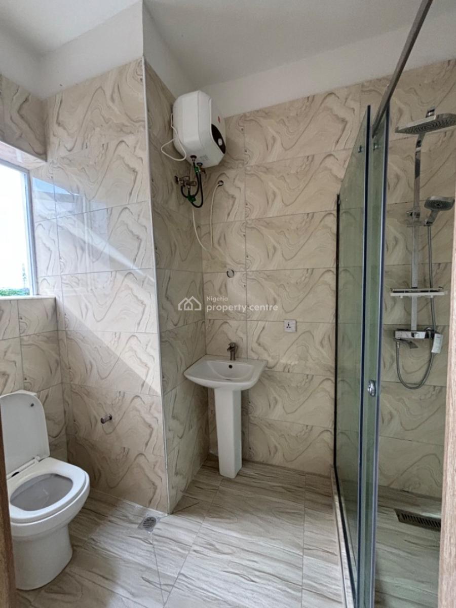 Very Spacious 3 Bedroom Maisonette with a Bq, Lekki Phase 1, Lekki, Lagos, House for Sale