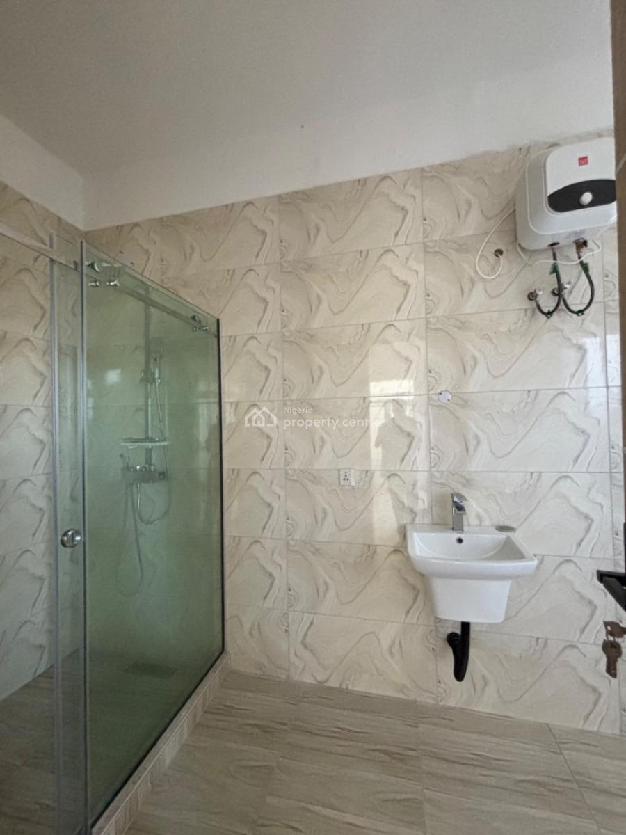Very Spacious 3 Bedroom Maisonette with a Bq, Lekki Phase 1, Lekki, Lagos, House for Sale
