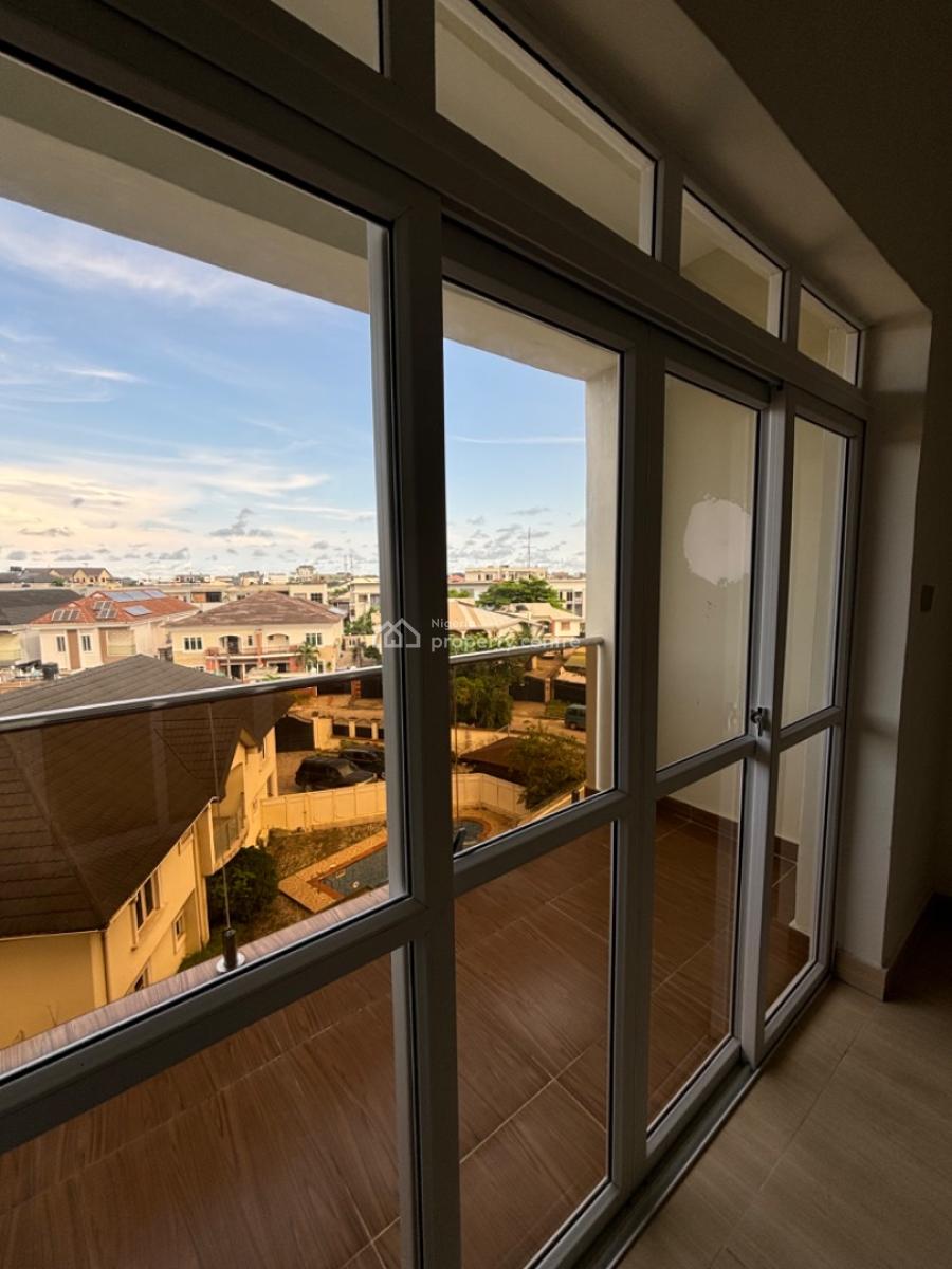 Very Spacious 3 Bedroom Maisonette with a Bq, Lekki Phase 1, Lekki, Lagos, House for Sale