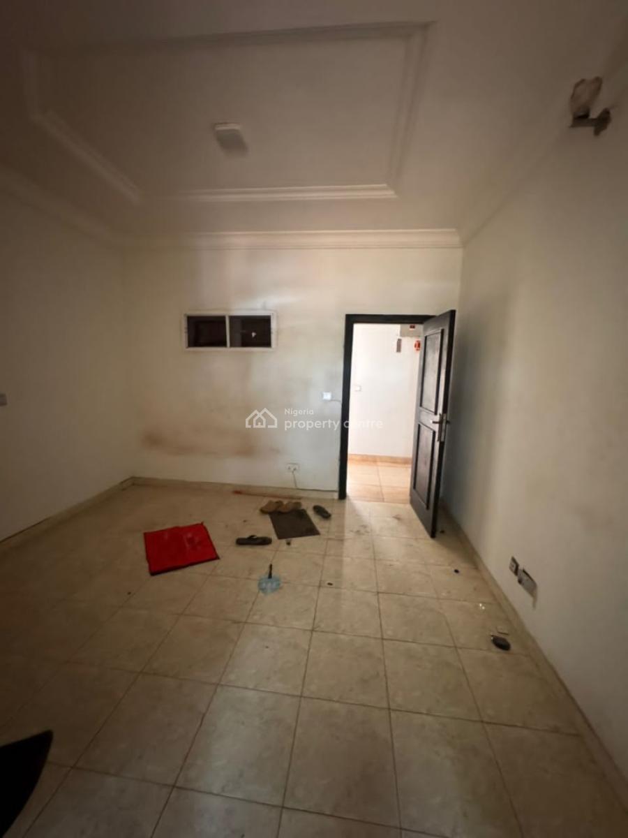 a Room Shared Apartment, Off Orchid Roundabout, Eleganza, Lekki, Lagos, Self Contain (single Rooms) for Rent