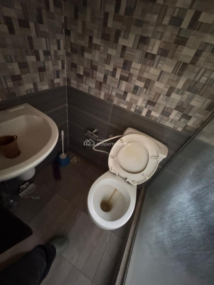 a Room Shared Apartment, Off Orchid Roundabout, Eleganza, Lekki, Lagos, Self Contain (single Rooms) for Rent