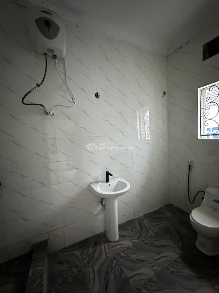 3 Bedroom Duplex, Lekki Phase 1, Lekki, Lagos, Terraced Duplex for Rent