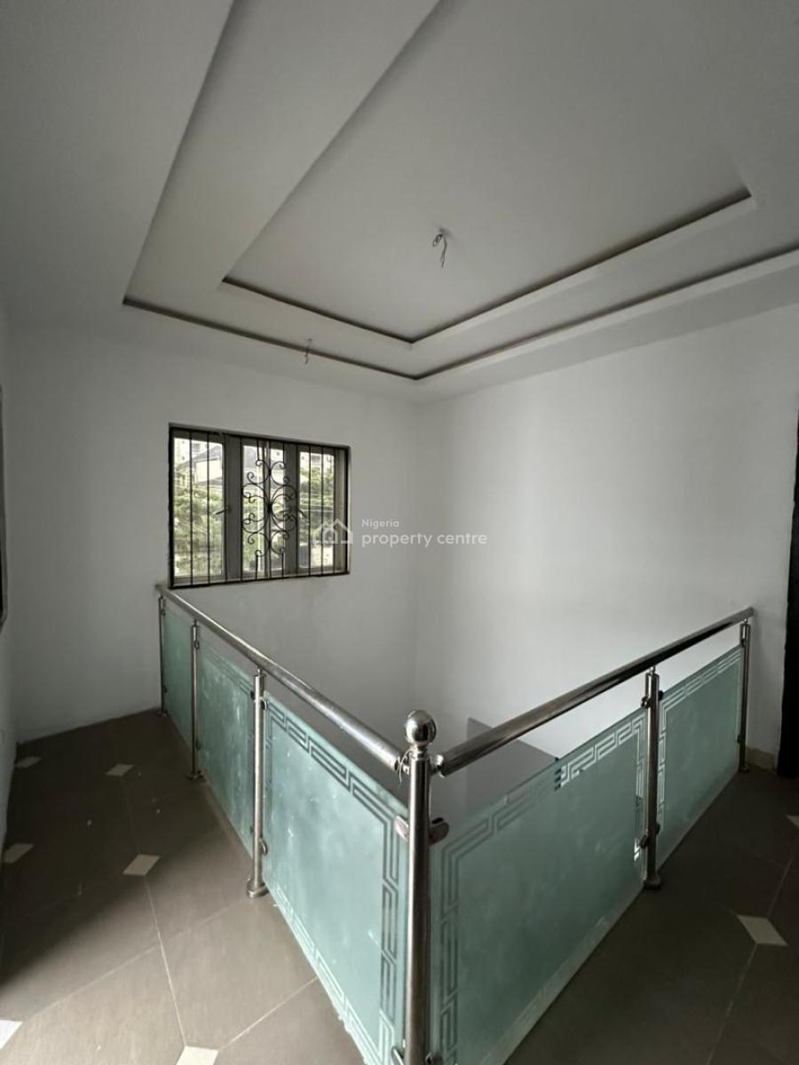 3 Bedroom Duplex, Lekki Phase 1, Lekki, Lagos, Terraced Duplex for Rent