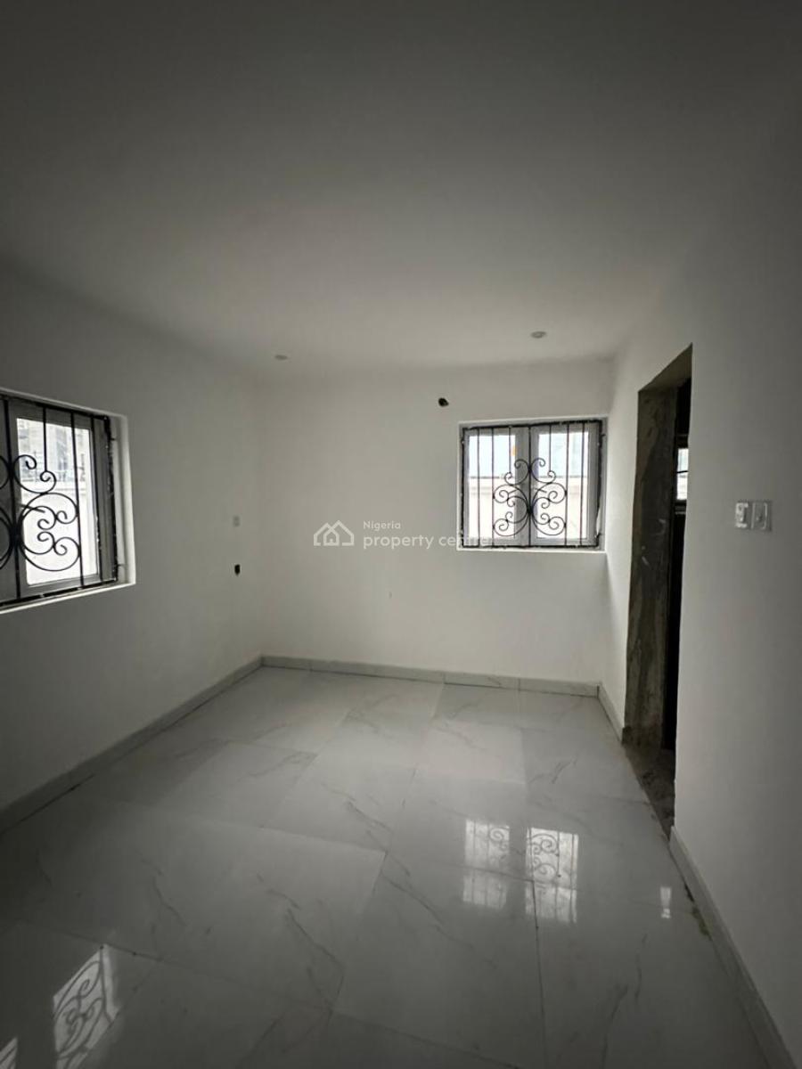 3 Bedroom Duplex, Lekki Phase 1, Lekki, Lagos, Terraced Duplex for Rent