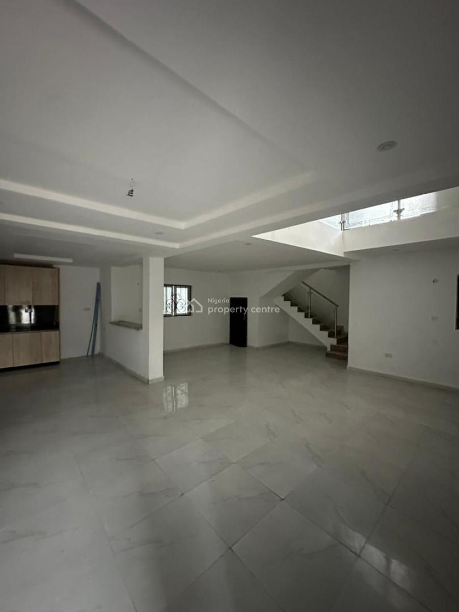 3 Bedroom Duplex, Lekki Phase 1, Lekki, Lagos, Terraced Duplex for Rent