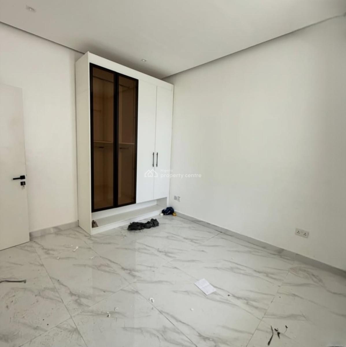 1&2 Bedroom Apartment with Pool and Gym, Lekki Phase 1, Lekki, Lagos, Block of Flats for Sale