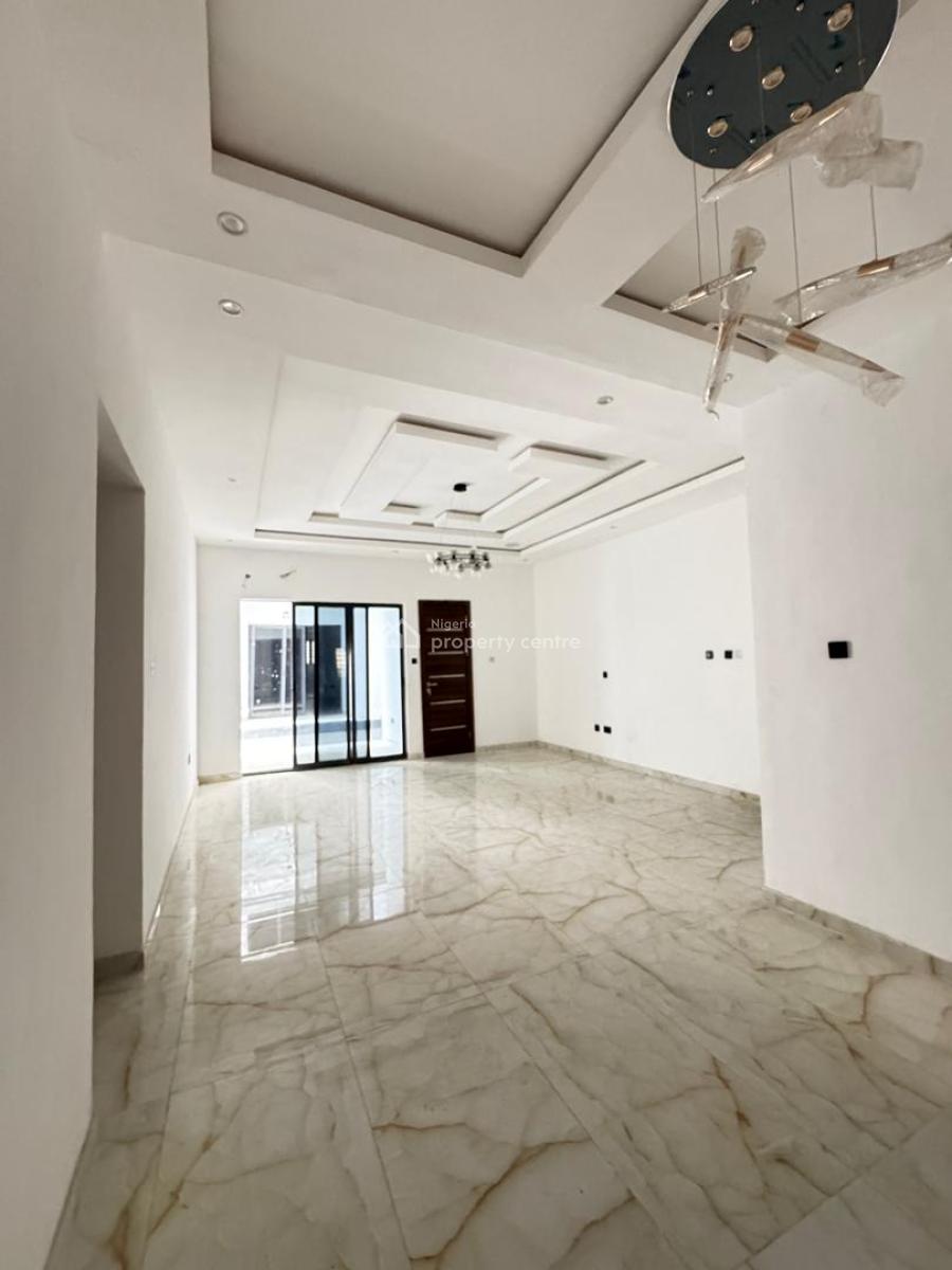 Beautiful Well Built 2 Bedroom Apartment in a Well Secured Estate, Yaba, Lagos, Flat / Apartment for Sale