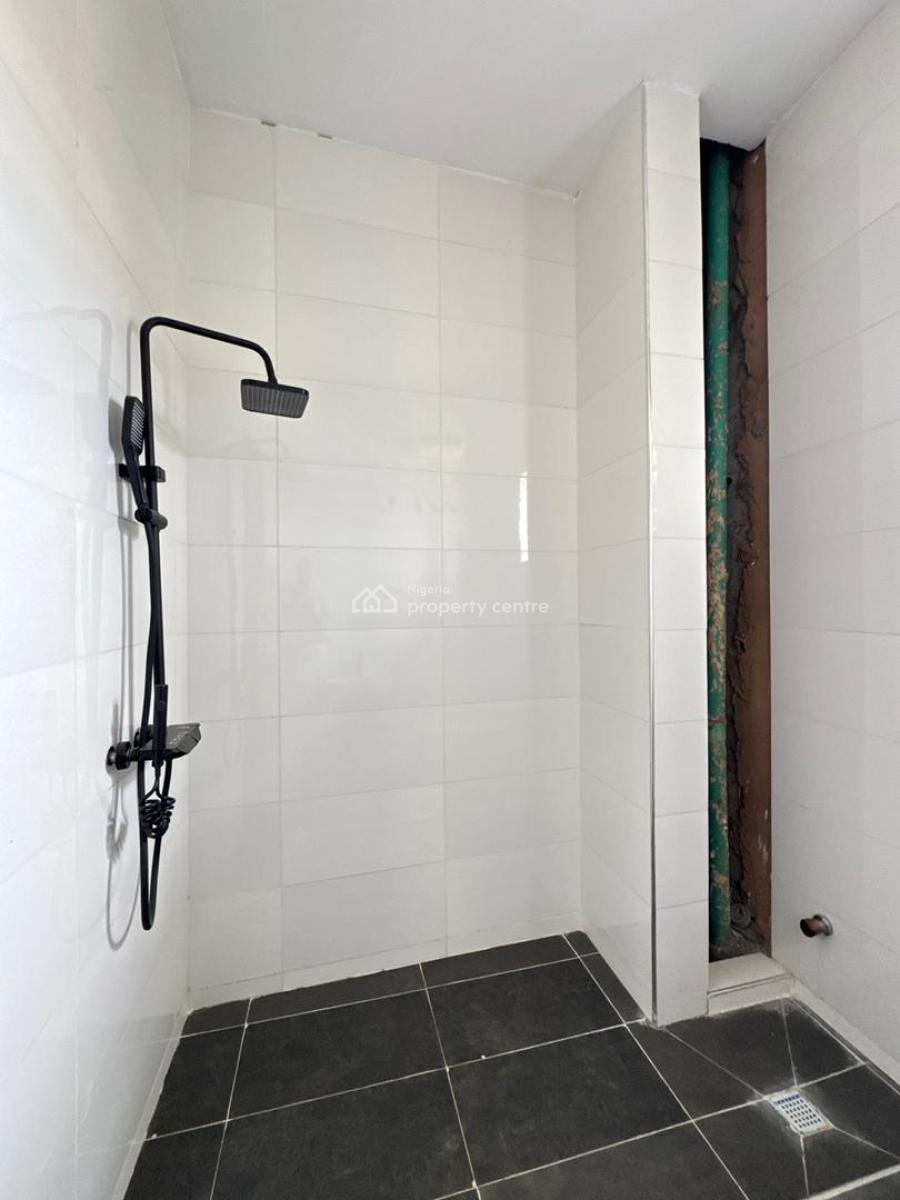 Beautiful Well Built 2 Bedroom Apartment in a Well Secured Estate, Yaba, Lagos, Flat / Apartment for Sale