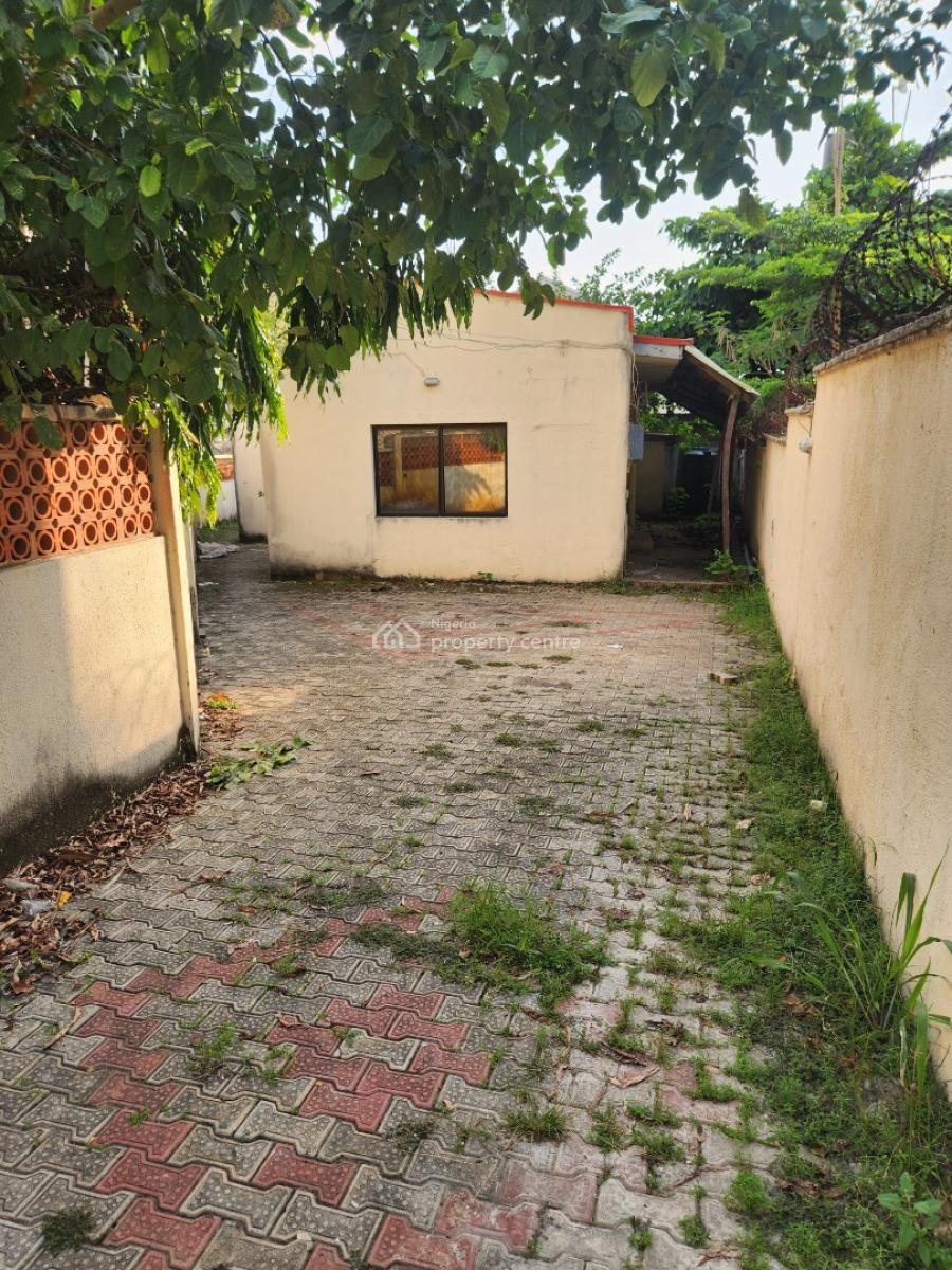 Fully Detached 2 Bedroom Bungalow, Gatedoffice/residence, Wuse Zone( Tarred Rd), Wuse, Abuja, Detached Bungalow for Rent