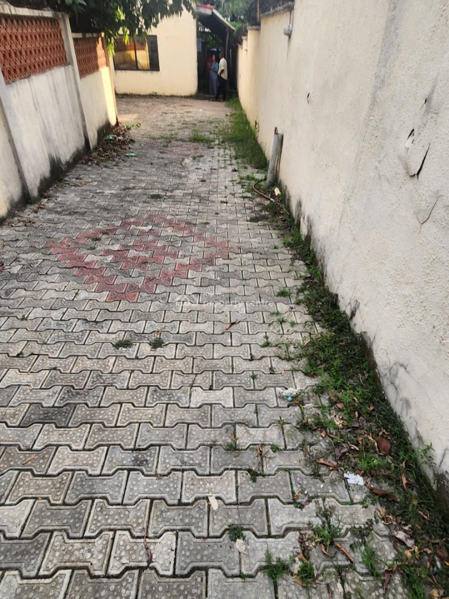 Fully Detached 2 Bedroom Bungalow, Gatedoffice/residence, Wuse Zone( Tarred Rd), Wuse, Abuja, Detached Bungalow for Rent