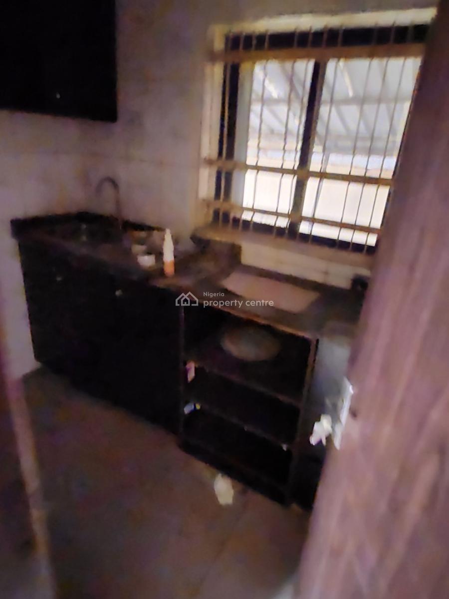 Fully Detached 2 Bedroom Bungalow, Gatedoffice/residence, Wuse Zone( Tarred Rd), Wuse, Abuja, Detached Bungalow for Rent