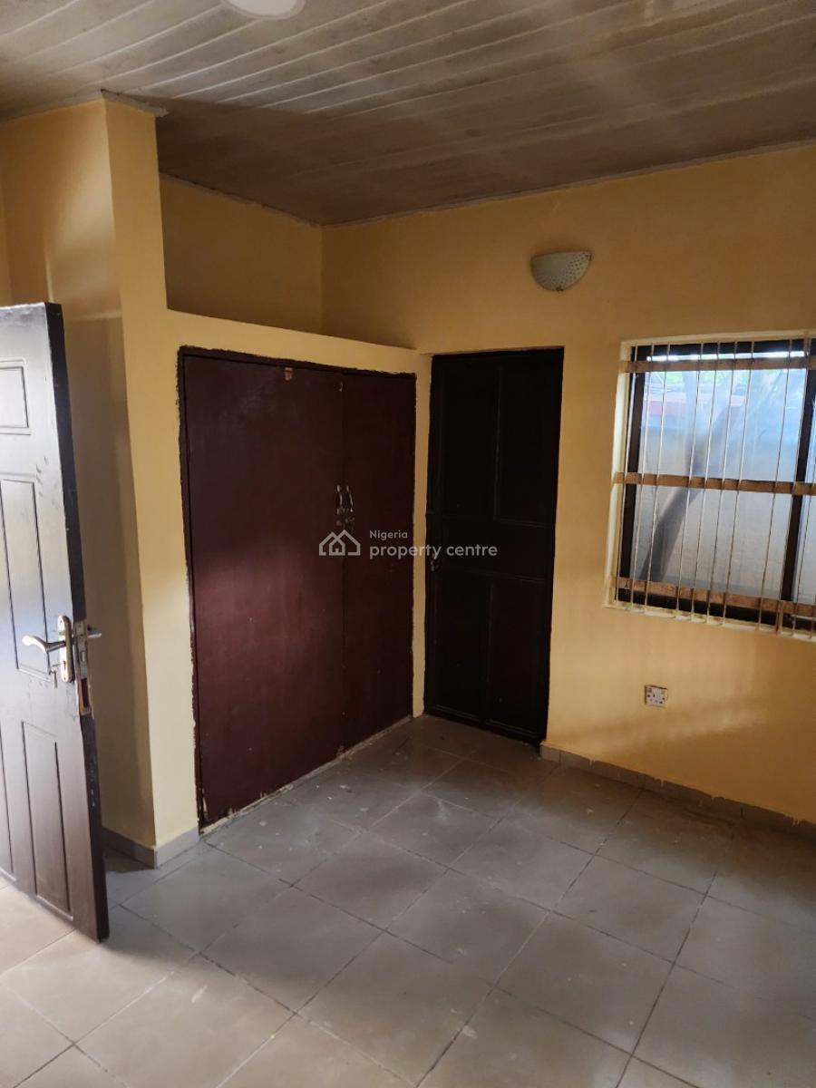 Fully Detached 2 Bedroom Bungalow, Gatedoffice/residence, Wuse Zone( Tarred Rd), Wuse, Abuja, Detached Bungalow for Rent