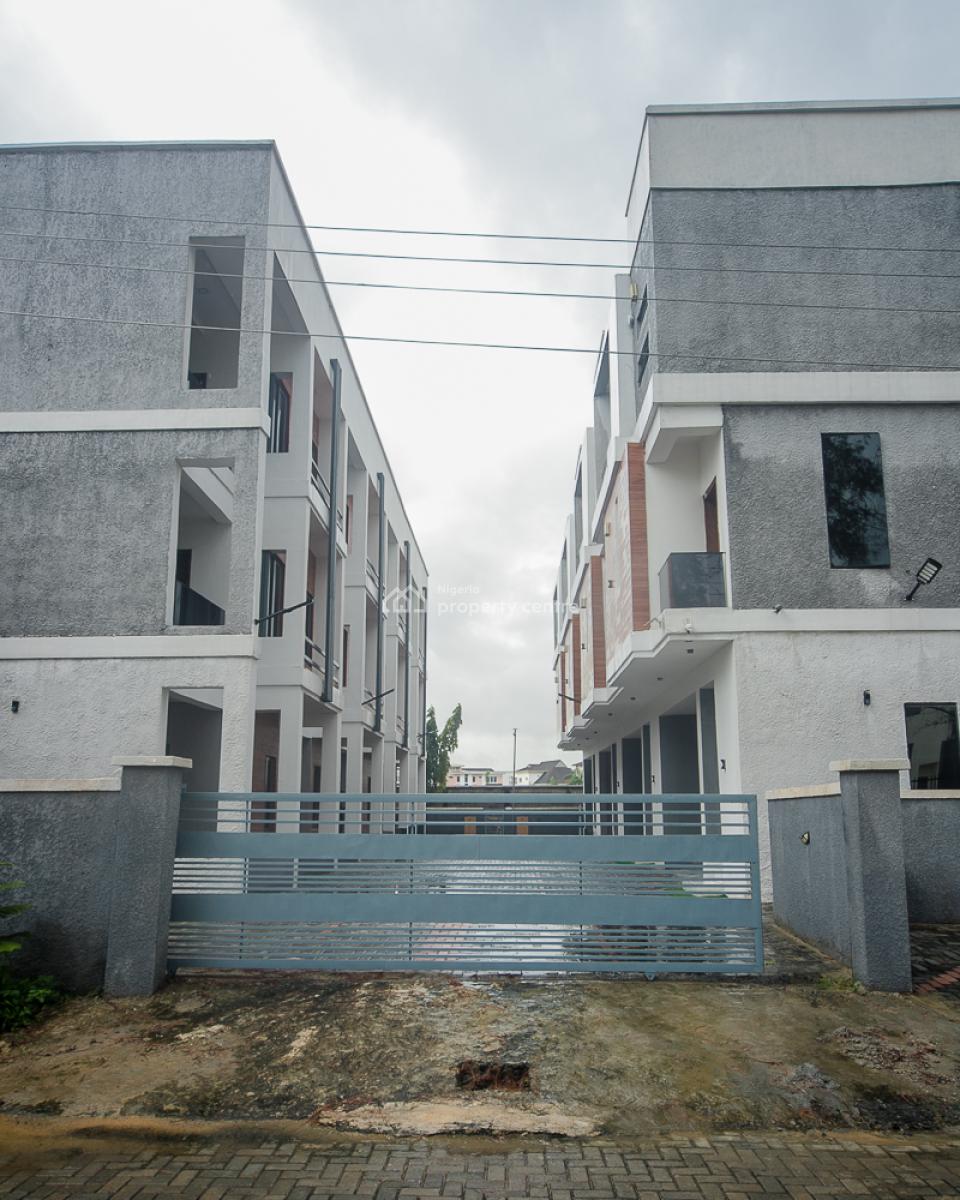 5 Bedroom Duplex, Osapa, Lekki, Lagos, Terraced Duplex for Sale