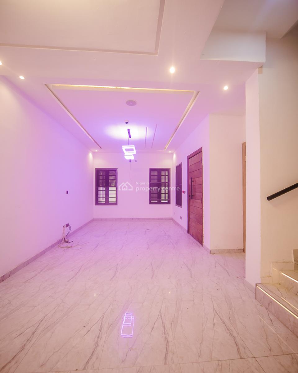 5 Bedroom Duplex, Osapa, Lekki, Lagos, Terraced Duplex for Sale