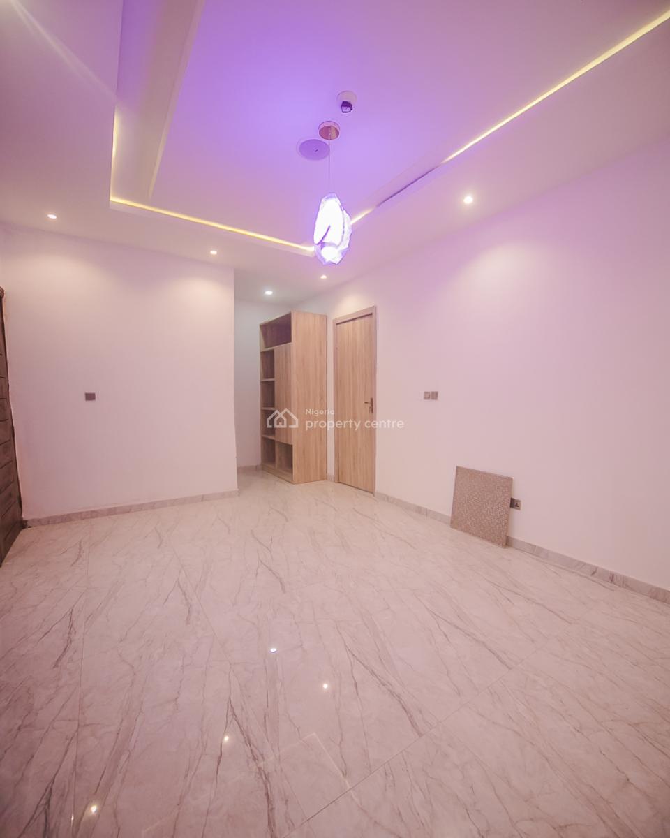 5 Bedroom Duplex, Osapa, Lekki, Lagos, Terraced Duplex for Sale