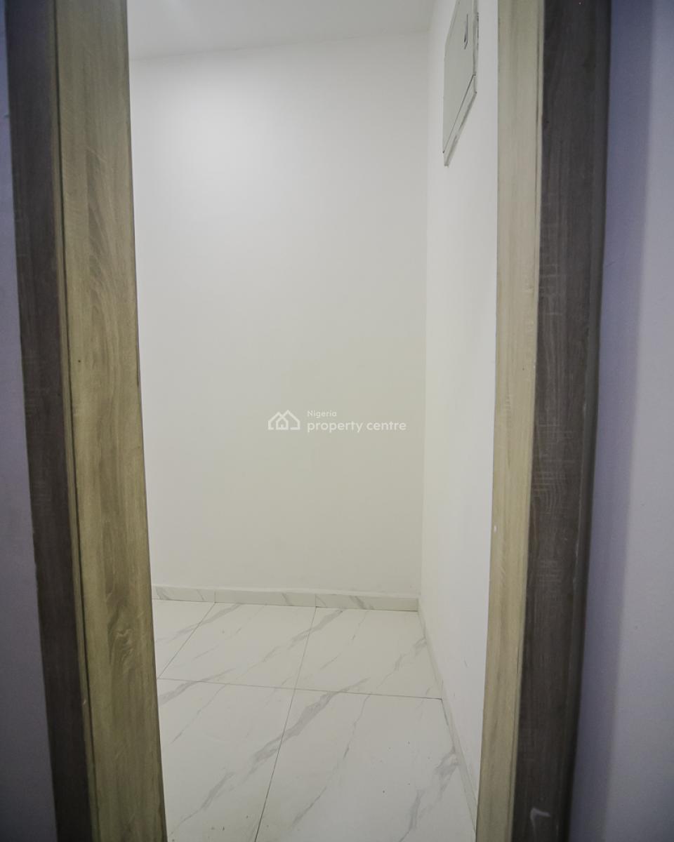 5 Bedroom Duplex, Osapa, Lekki, Lagos, Terraced Duplex for Sale