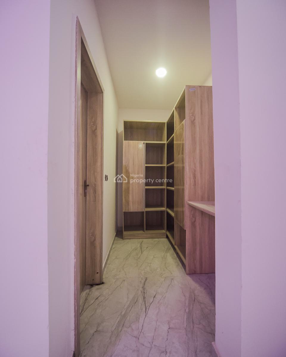 5 Bedroom Duplex, Osapa, Lekki, Lagos, Terraced Duplex for Sale