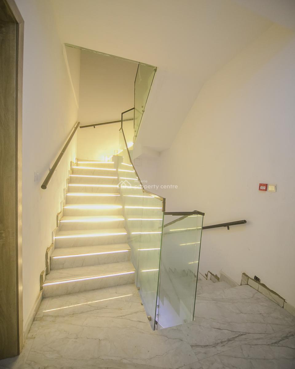 5 Bedroom Duplex, Osapa, Lekki, Lagos, Terraced Duplex for Sale