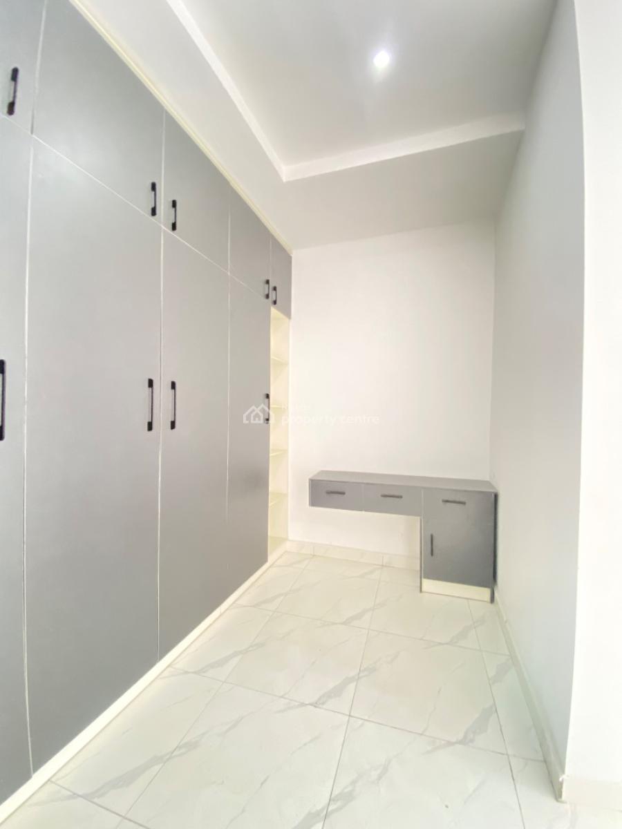 4 Bedroom Detached House with Study Room, General Paint, Sangotedo, Ajah, Lagos, Detached Duplex for Rent