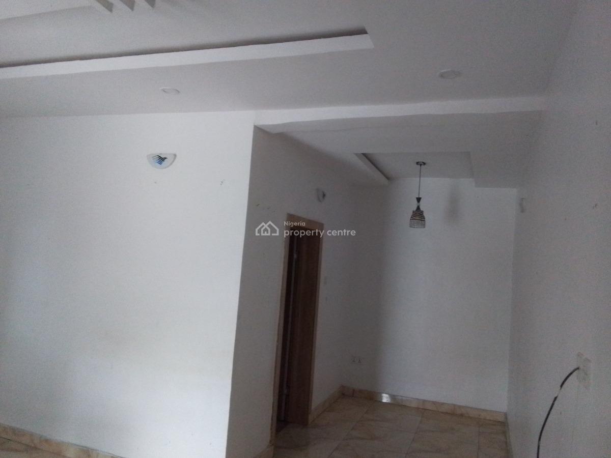 Spacious Luxury 2 Bedroom Flat with Excellent Features, K1 Supermarket Rd, Ogombo, Ajah, Lagos, Flat / Apartment for Rent