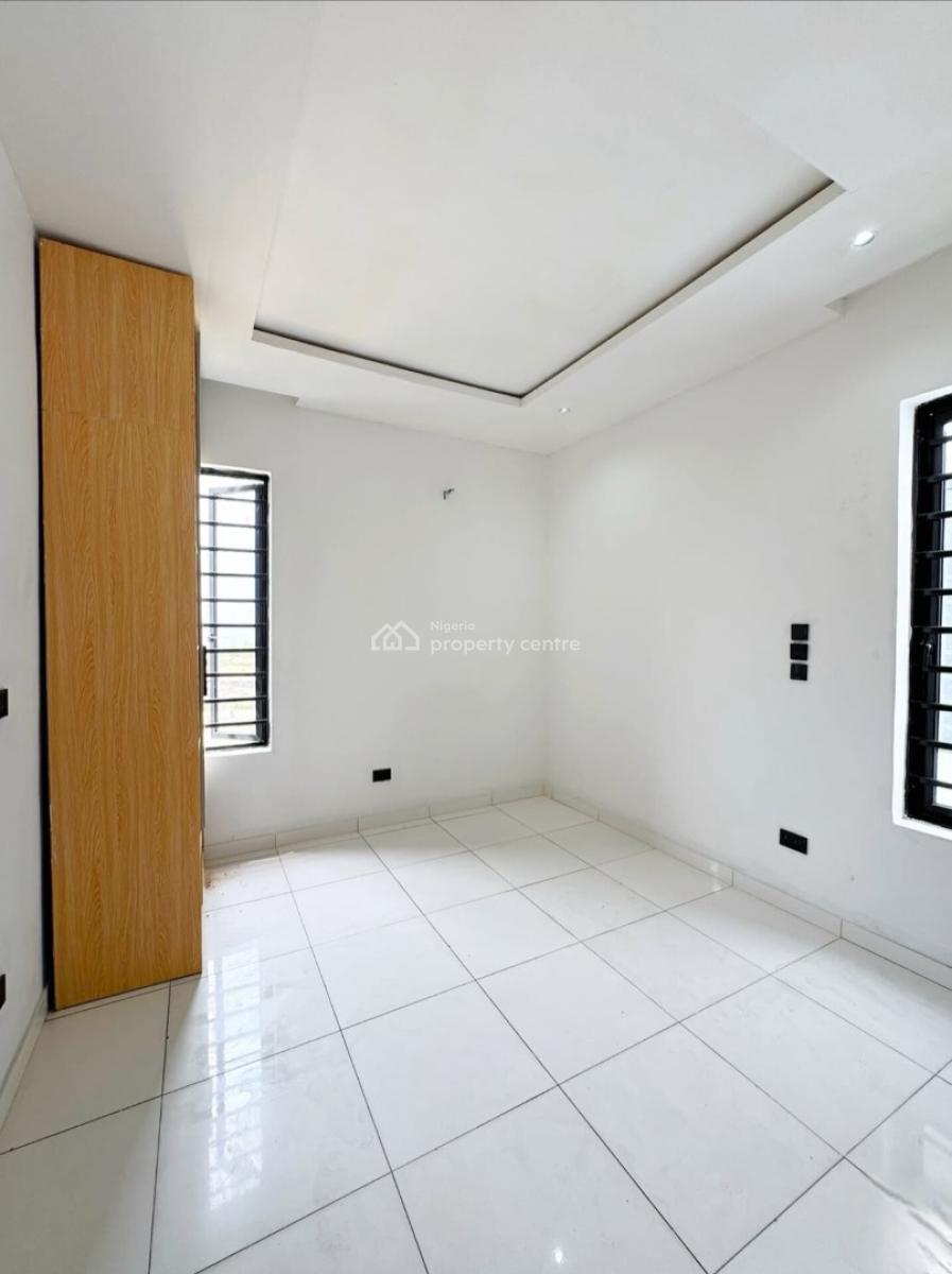 Luxury 5 Bedrooms  Detached Duplex with a Bq  and a Pool, Ajah, Lagos, Detached Duplex for Sale