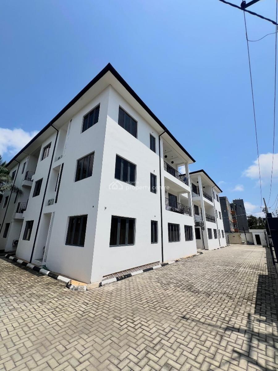 Spacious 1 Bedroom Apartment, Ideal for Professionals Seeking Comfort, Convenience, a Prime Address, Ikoyi, Lagos, Flat / Apartment for Rent