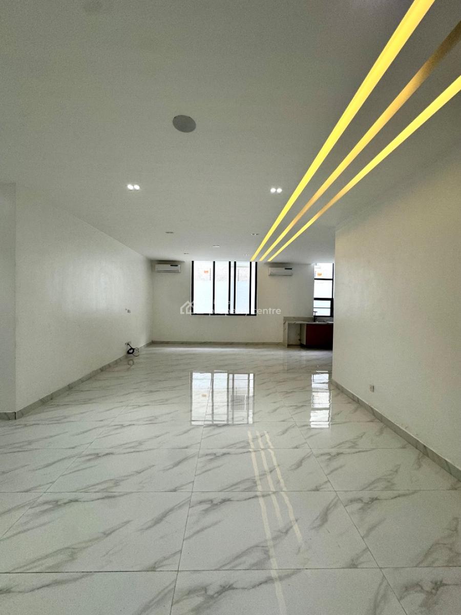 Newly Built 2bedroom Apartment with a Rooftop Pool, Gym and an Elevato, Lekki Phase 1, Lekki, Lagos, Flat / Apartment for Sale