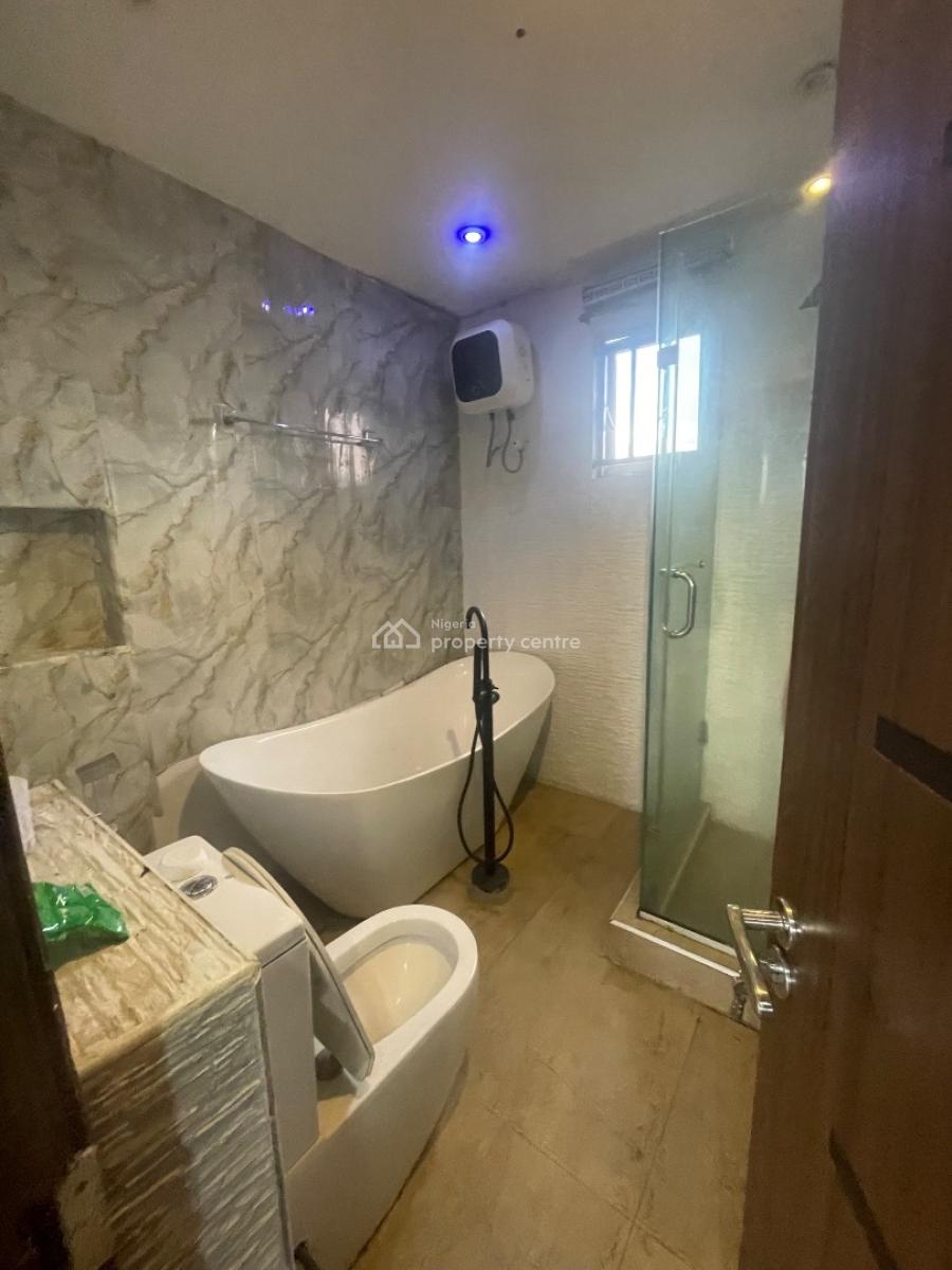 Spacious Studio Penthouse Comes Separate Meter, Bakare Estate Not Far From The Estate Gate, Agungi, Lekki, Lagos, Self Contain (single Rooms) for Rent