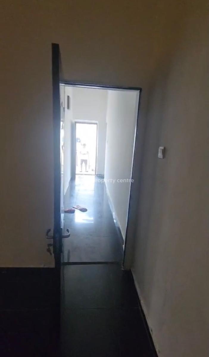 Well Maintained Miniflat with Private Kitchen, Lekki Phase 1, Lekki, Lagos, Mini Flat (room and Parlour) for Rent