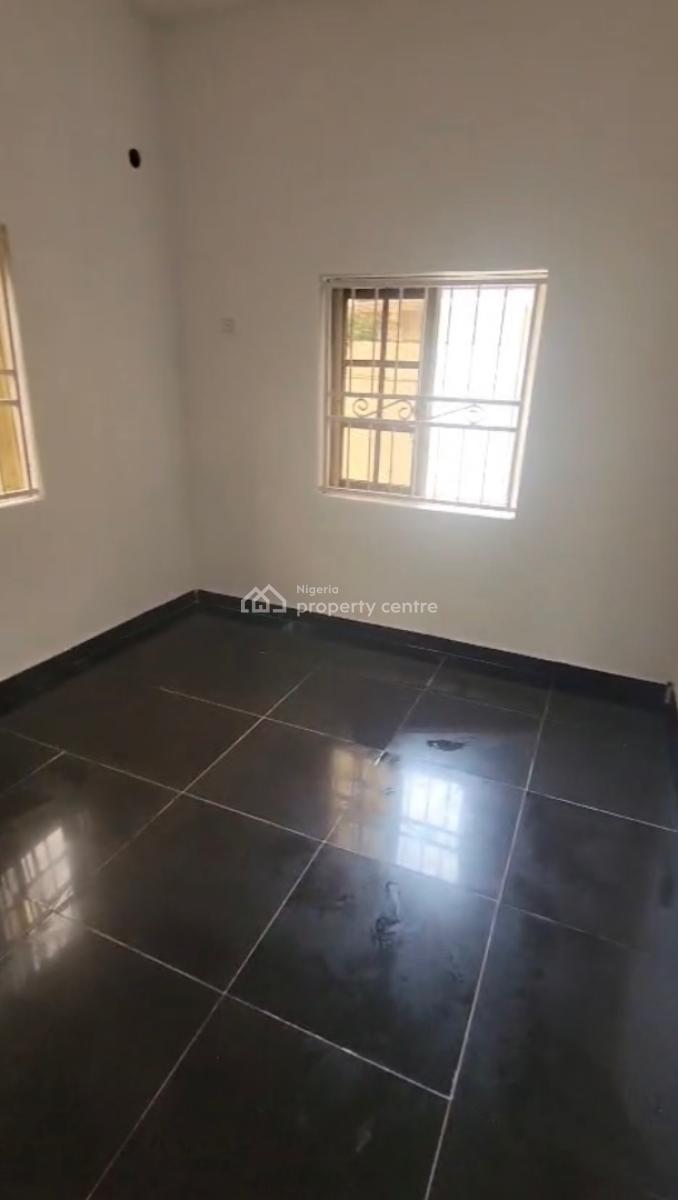 Well Maintained Miniflat with Private Kitchen, Lekki Phase 1, Lekki, Lagos, Mini Flat (room and Parlour) for Rent