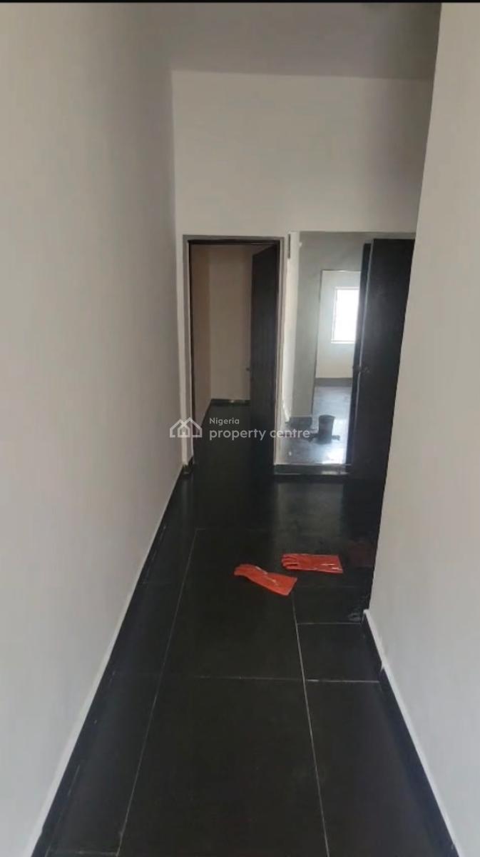 Well Maintained Miniflat with Private Kitchen, Lekki Phase 1, Lekki, Lagos, Mini Flat (room and Parlour) for Rent