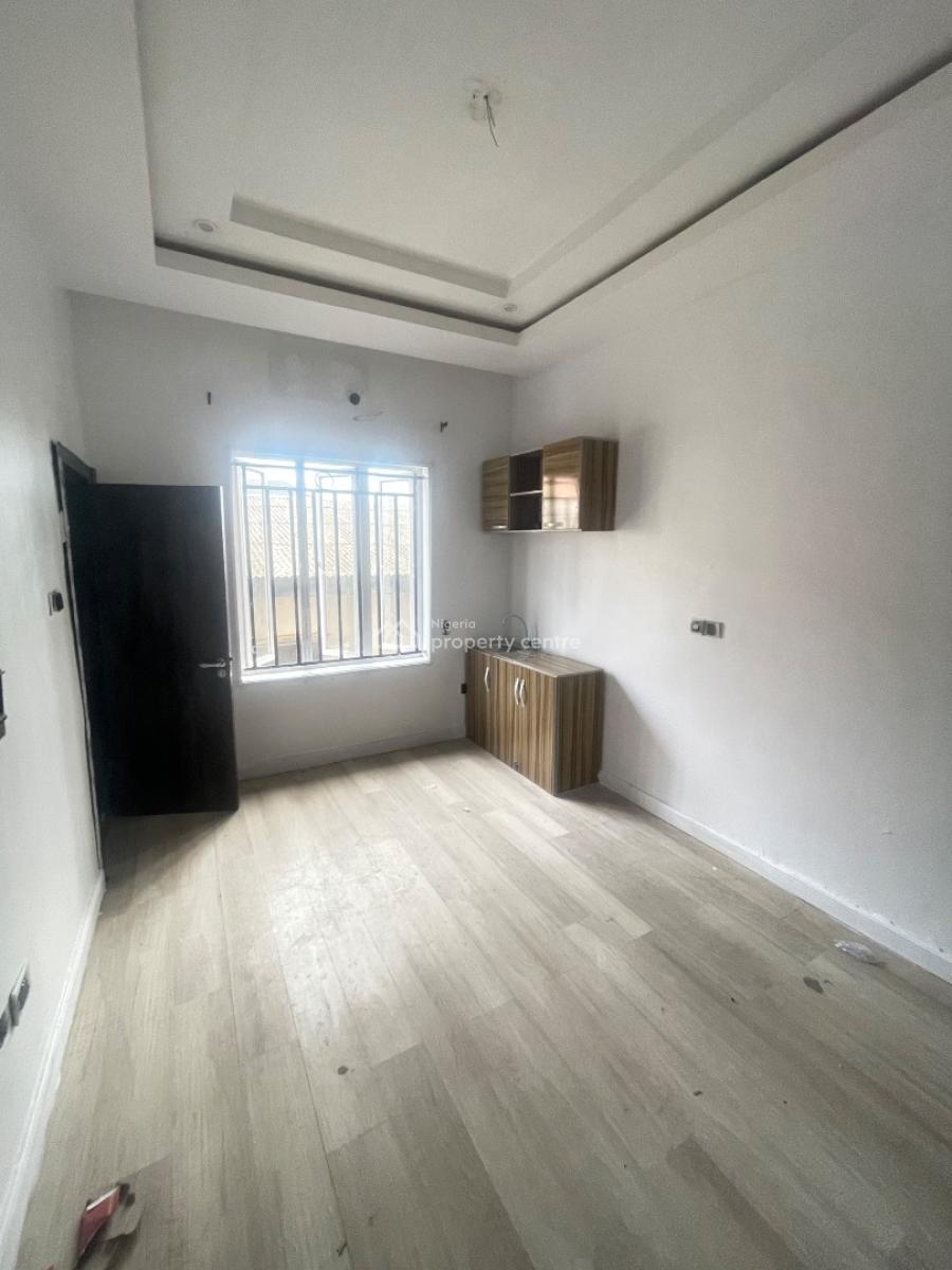 Studio Apartment with a Separate Meter, Bakare Estate, Agungi, Lekki, Lagos, Self Contain (single Rooms) for Rent
