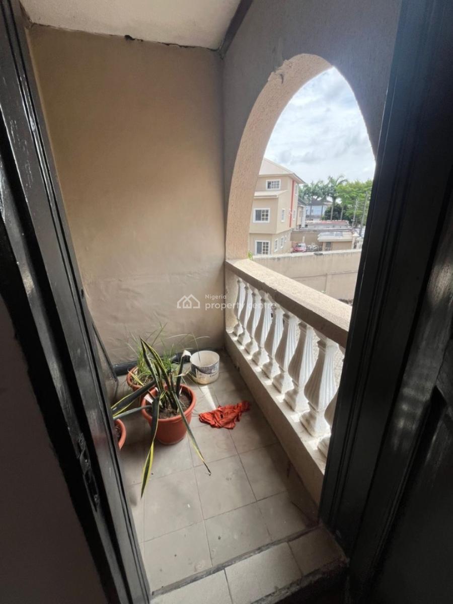 Massive Miniflat with Spacious Toilet/bathroom, Lekki Phase 1, Lekki, Lagos, Mini Flat (room and Parlour) for Rent