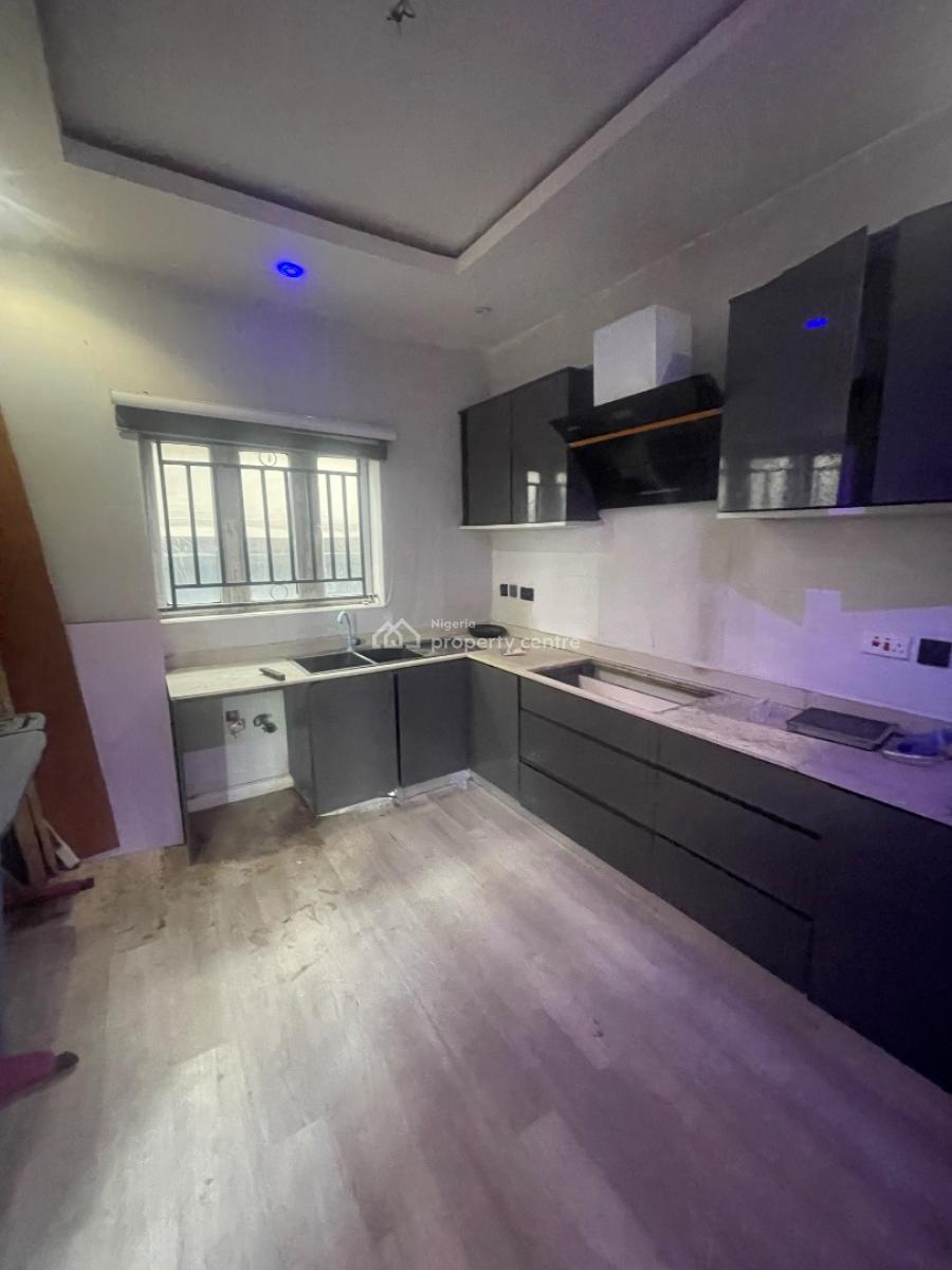 Spacious Room Downstairs Comes with Separate Meter, Bakare Estate, Agungi, Lekki, Lagos, Self Contain (single Rooms) for Rent