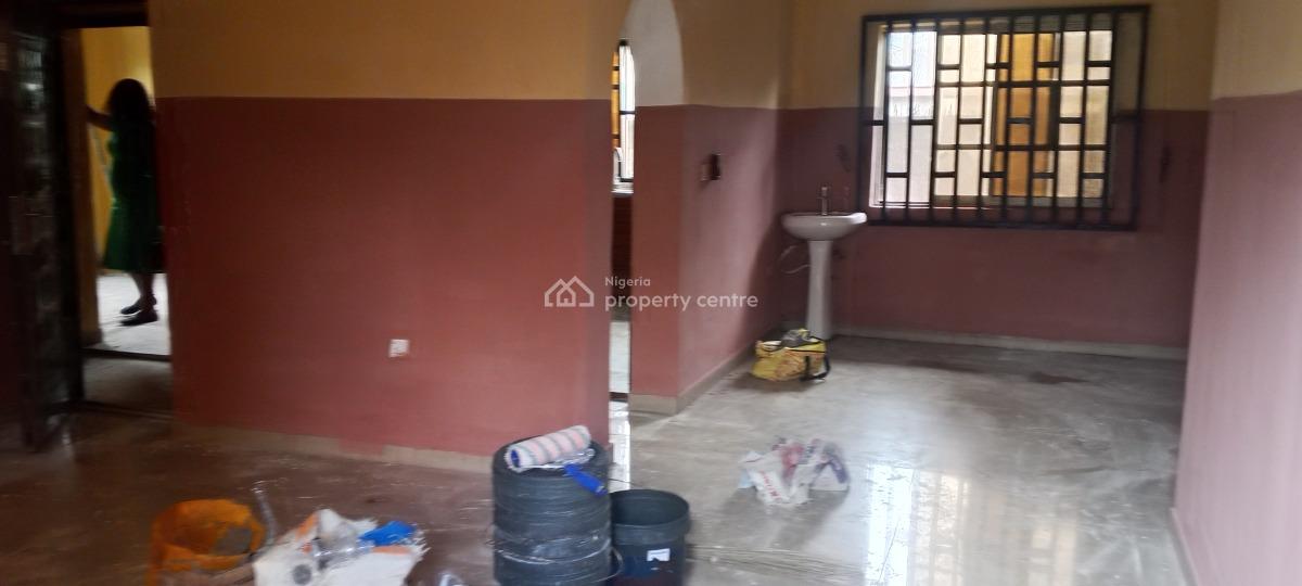 a Standard 2 Bedroom Flat with 3 Toilet, Farm Road, Rumuduru, Port Harcourt, Rivers, Flat / Apartment for Rent