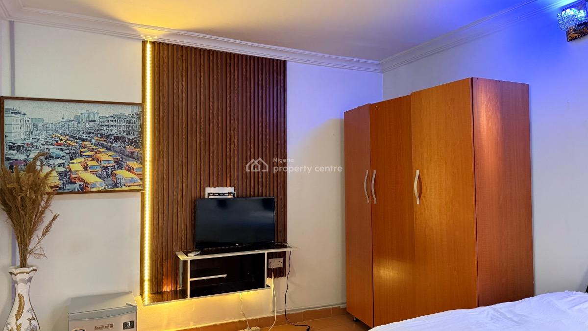 Fully Furnished / Serviced Single Room - Shared Kichen, Peninsular Gardens Estate, Sangotedo, Ajah, Lagos, Self Contain (single Rooms) for Rent