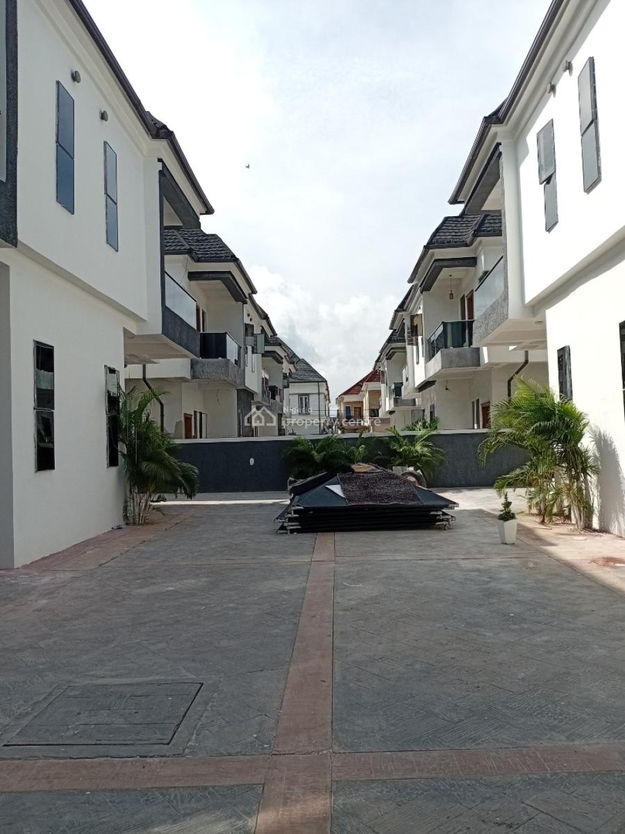 Taste of Freshness in a 4-bedroom Fully Detached Duplex, Orchid Road, Lekki, Lagos, Detached Duplex for Rent