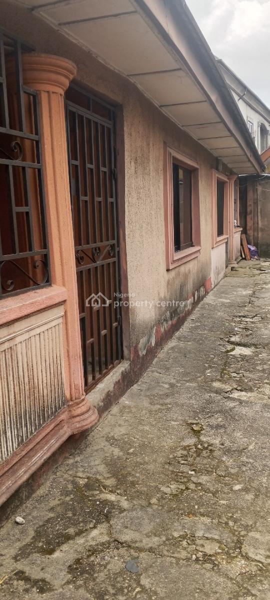 3 Bedroom, 2 Bedroom,1 Bedroom Flat and Self Contain, Farm Road, Rumuduru, Port Harcourt, Rivers, Semi-detached Bungalow for Sale