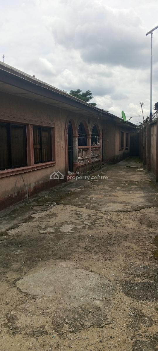 3 Bedroom, 2 Bedroom,1 Bedroom Flat and Self Contain, Farm Road, Rumuduru, Port Harcourt, Rivers, Semi-detached Bungalow for Sale