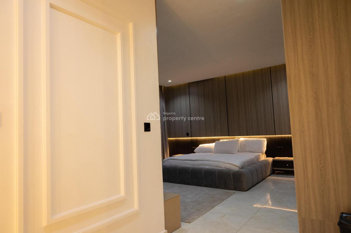 Luxury 3bedroom with Baththub, Snooker and Pool, Thompson Avenue Ikoyi, Old Ikoyi, Ikoyi, Lagos, Flat / Apartment Short Let