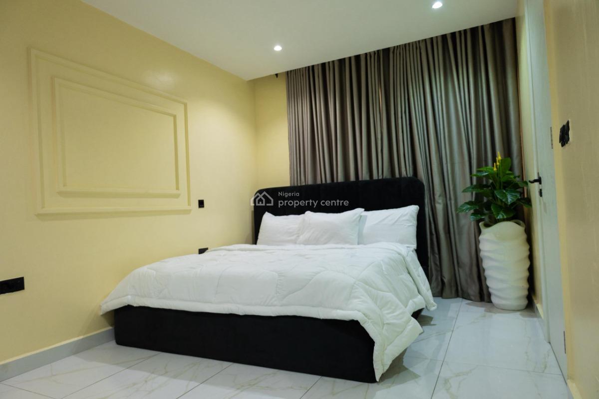 Luxury 3bedroom with Baththub, Snooker and Pool, Thompson Avenue Ikoyi, Old Ikoyi, Ikoyi, Lagos, Flat / Apartment Short Let