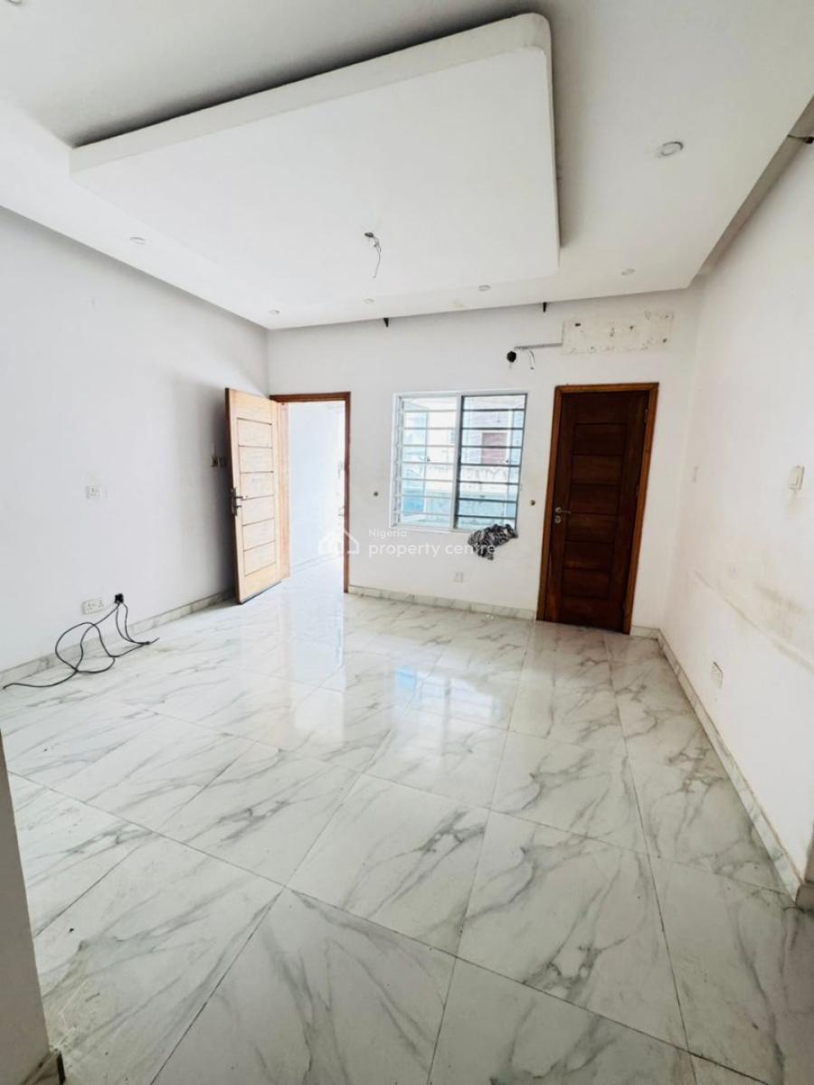 Spacious 2bedroom Apartment, Orchid Road, Lekki, Lagos, Flat / Apartment for Rent