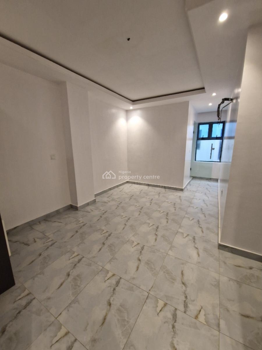 2 Bedroom Maisonette, Off Fredoom Way, Lekki Phase 1, Lekki, Lagos, Flat / Apartment for Rent